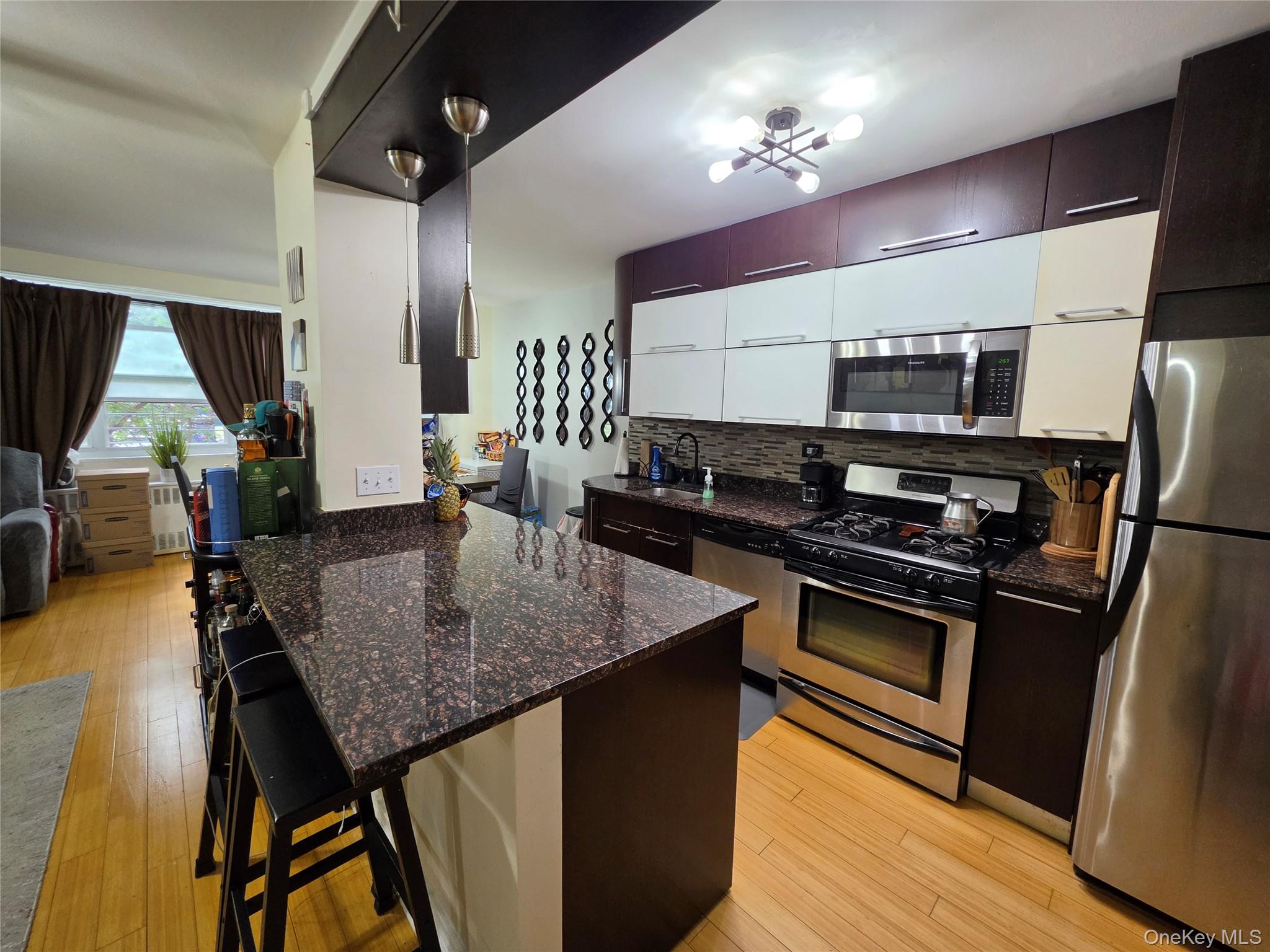 875 Morrison Avenue Unit: #1B
