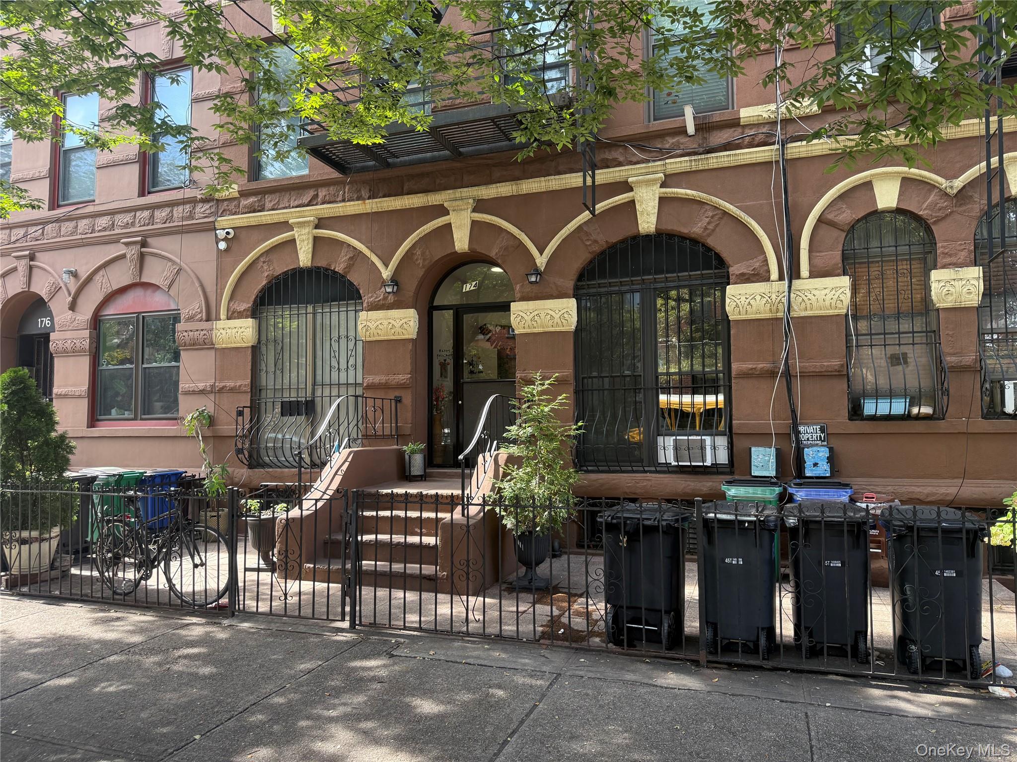 174 Stuyvesant Avenue Unit: B4