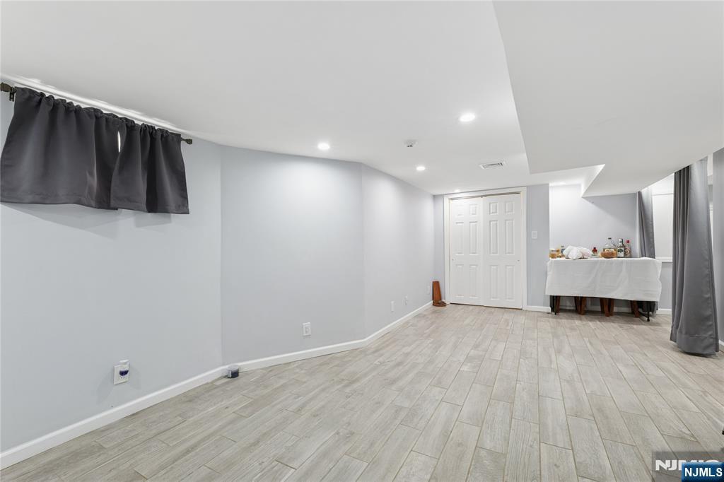 205 Summit Avenue