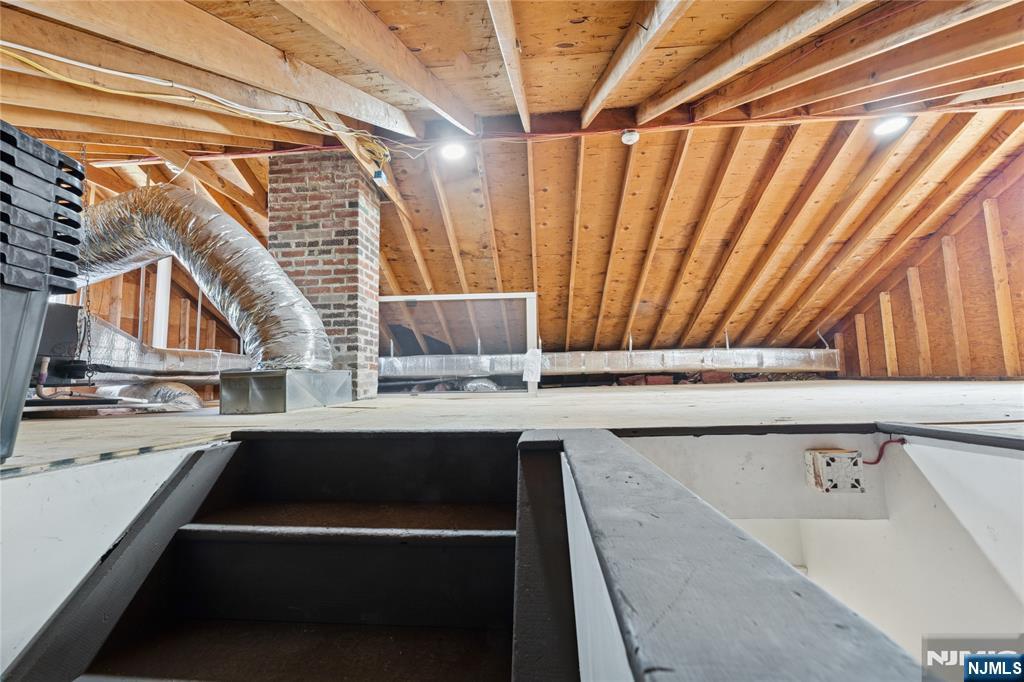 205 Summit Avenue