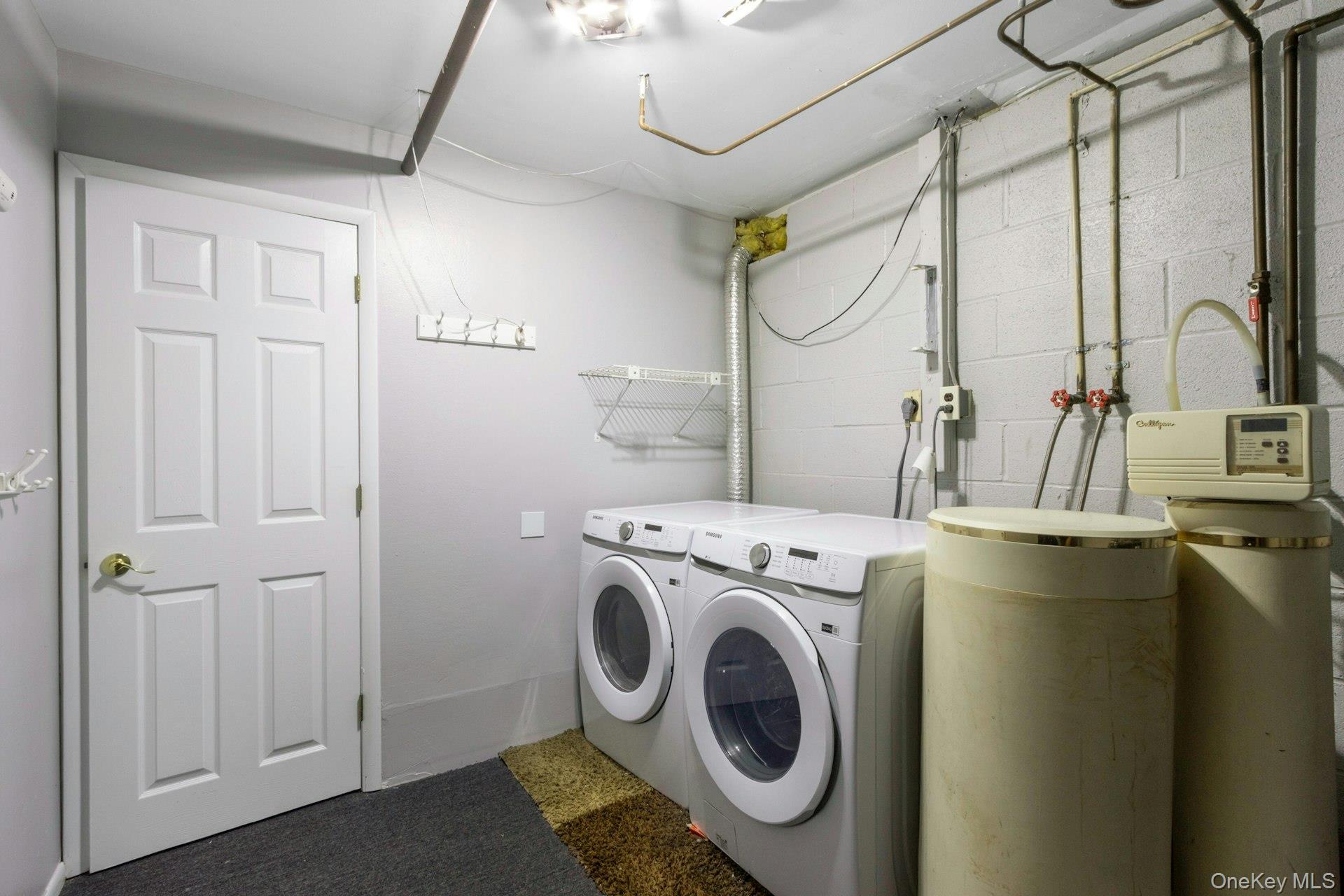 9 Heritage Drive Unit: B