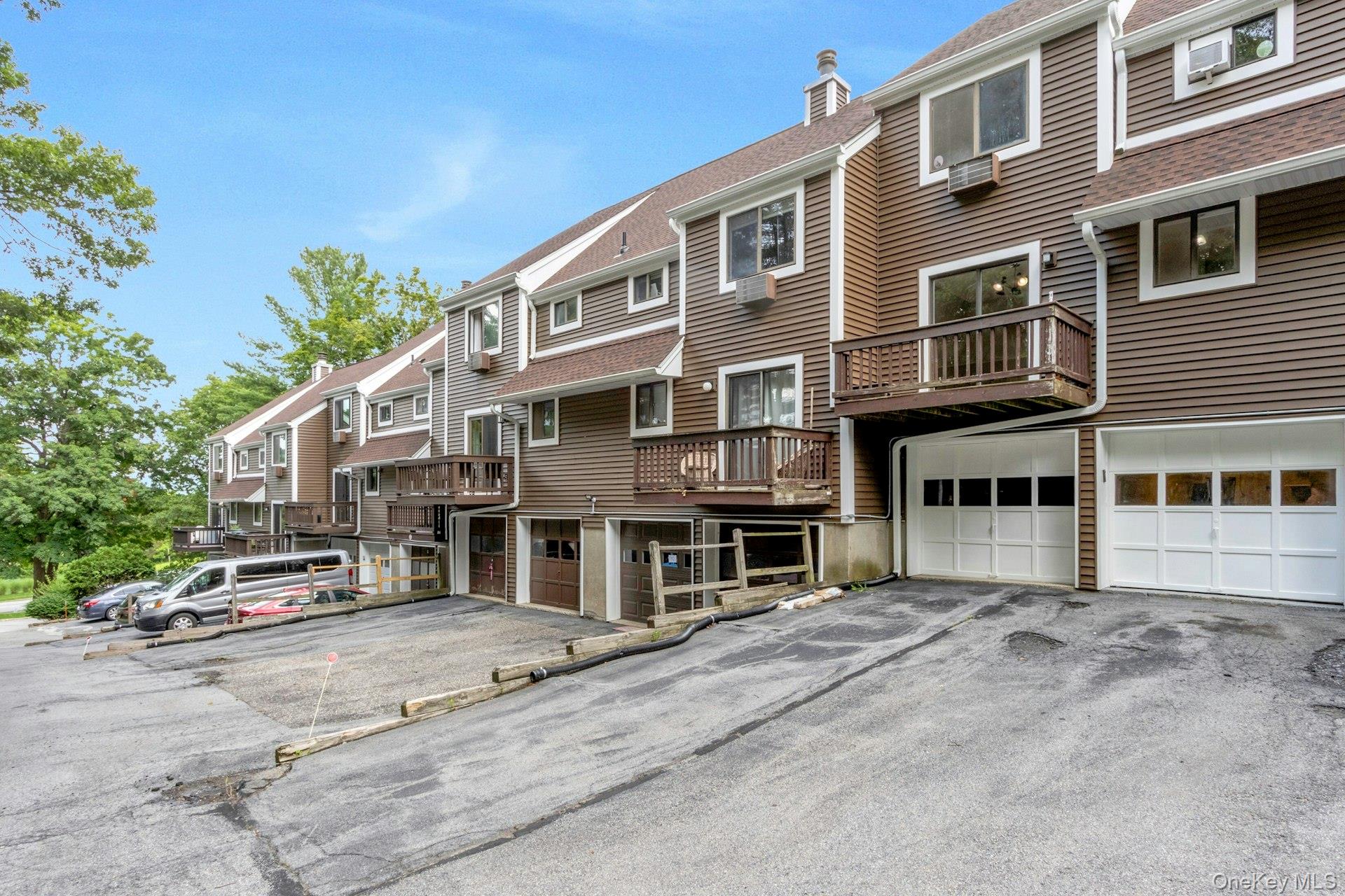 9 Heritage Drive Unit: B