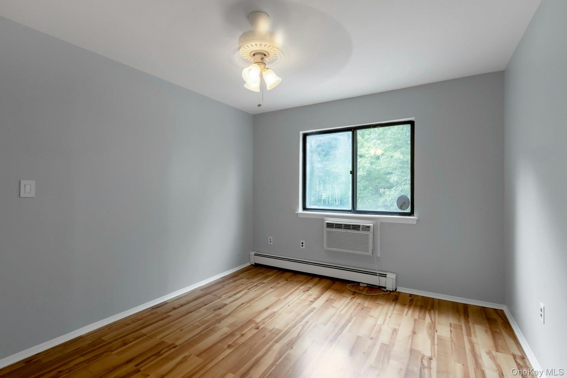 9 Heritage Drive Unit: B