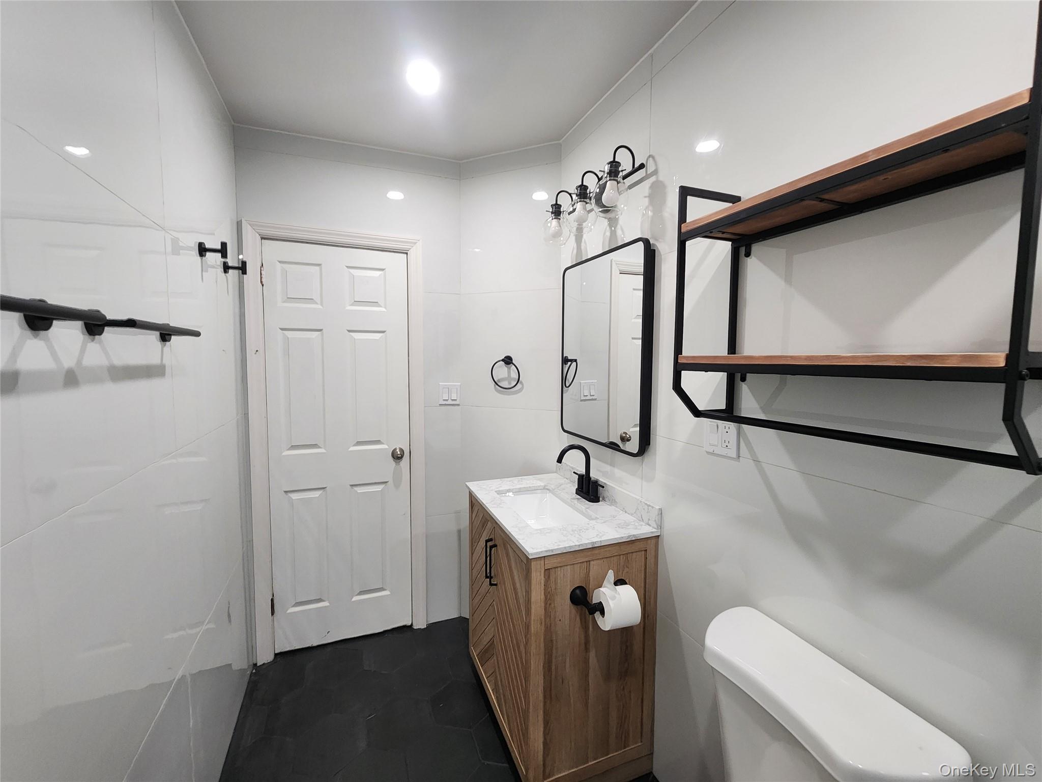 451 Revere Avenue Unit: #1