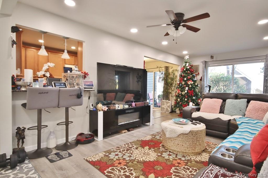 8 Heritage Drive Unit: A