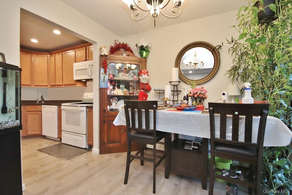 8 Heritage Drive Unit: A