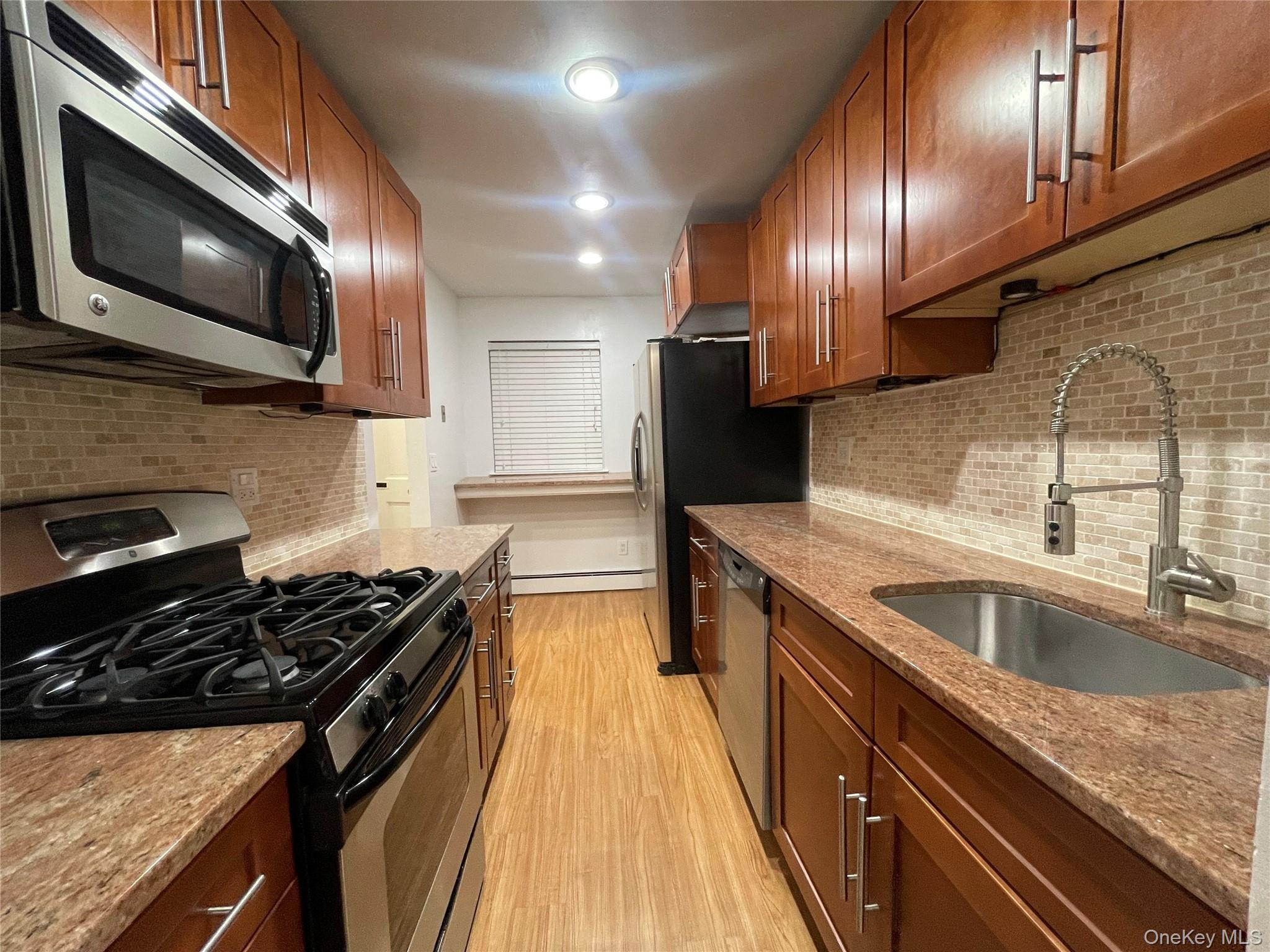 150 Glenwood Avenue Unit: H3