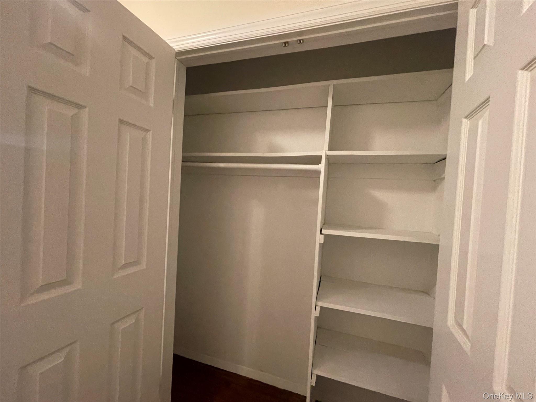 150 Glenwood Avenue Unit: H3