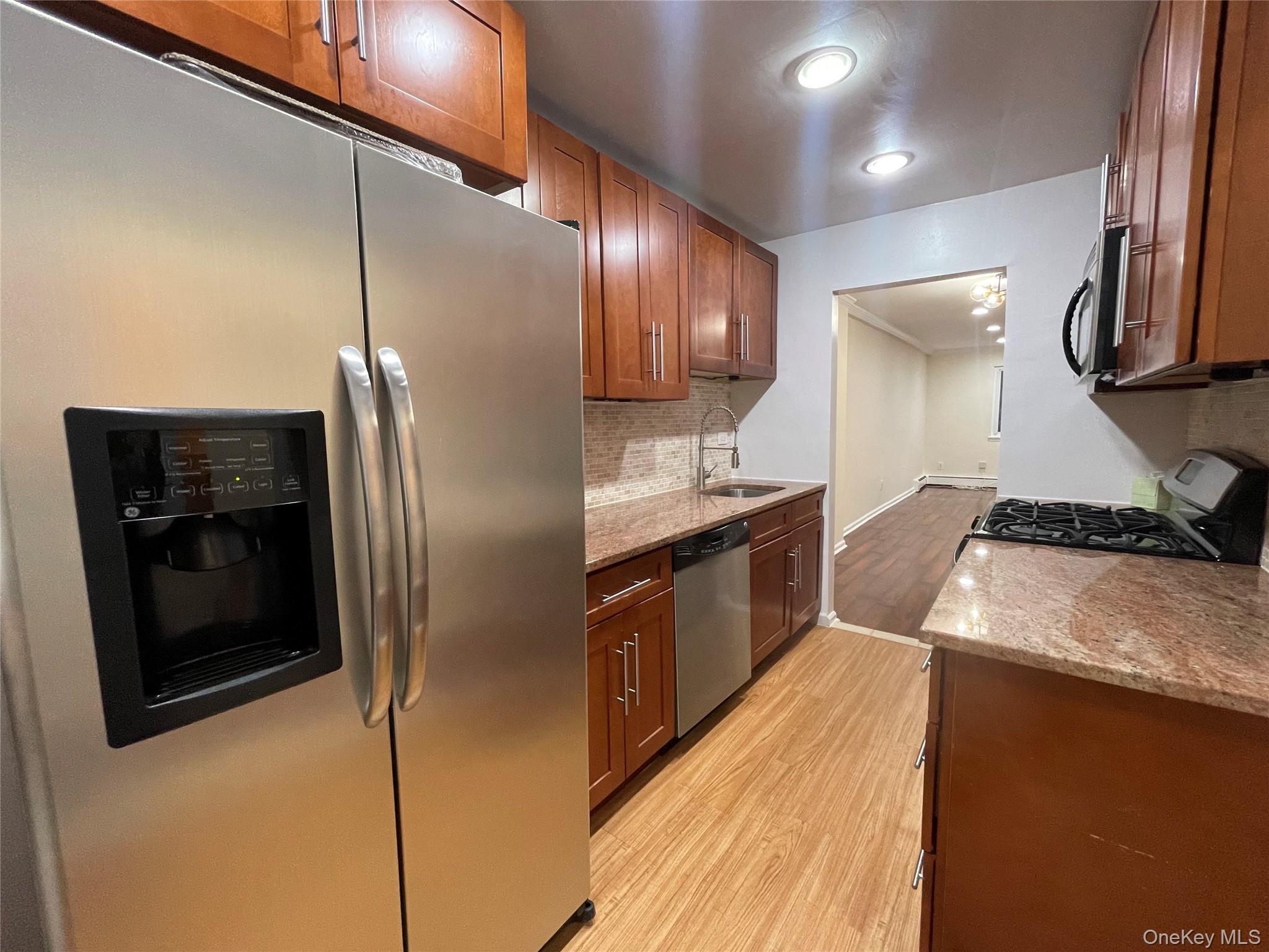 150 Glenwood Avenue Unit: H3