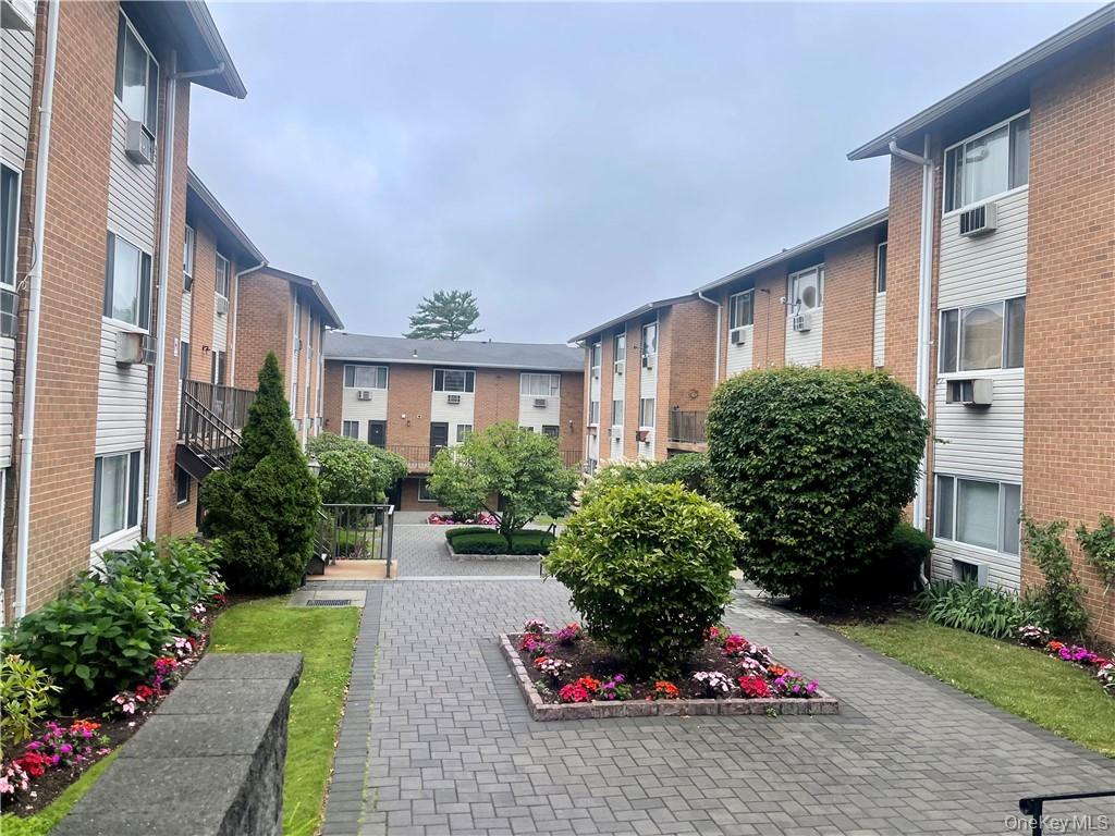 150 Glenwood Avenue Unit: H3