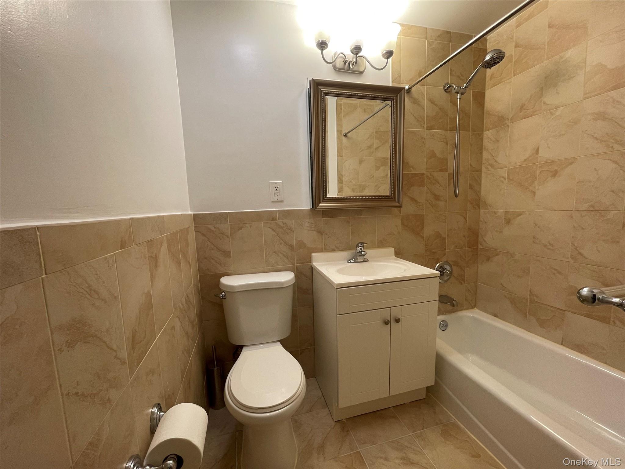 150 Glenwood Avenue Unit: H3