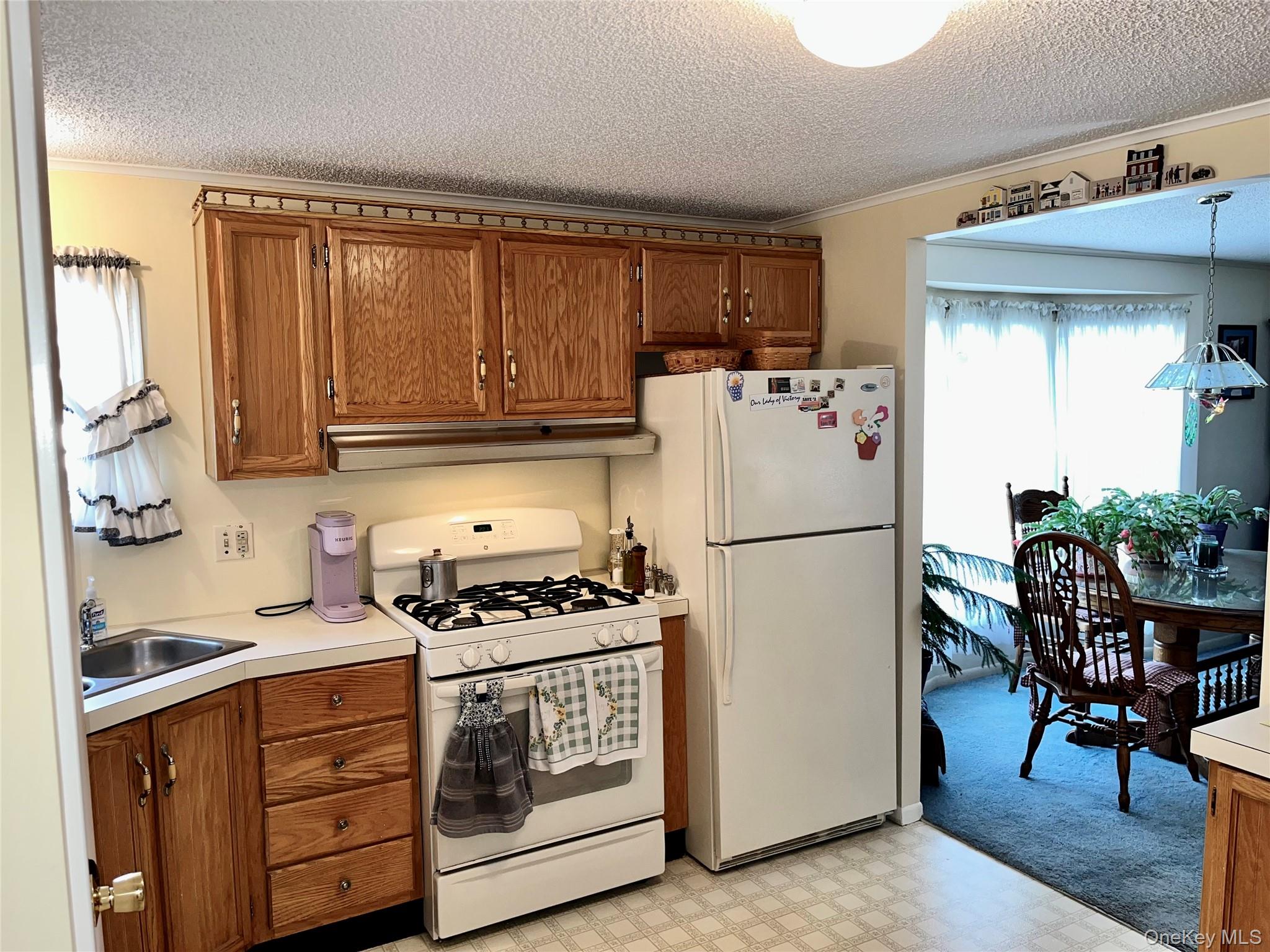 105 North Mountainview MH