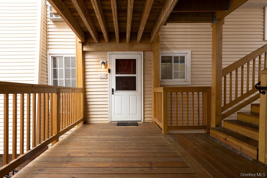 219 Fox Run Lane Unit: 2C