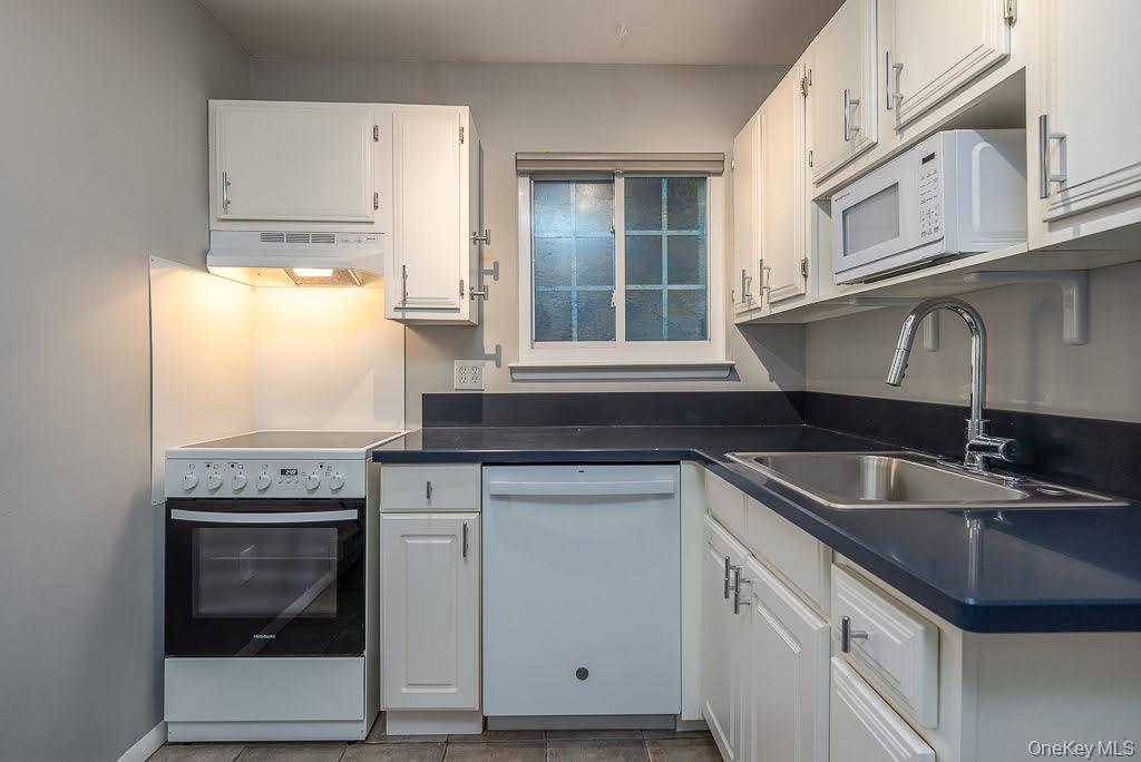 219 Fox Run Lane Unit: 2C