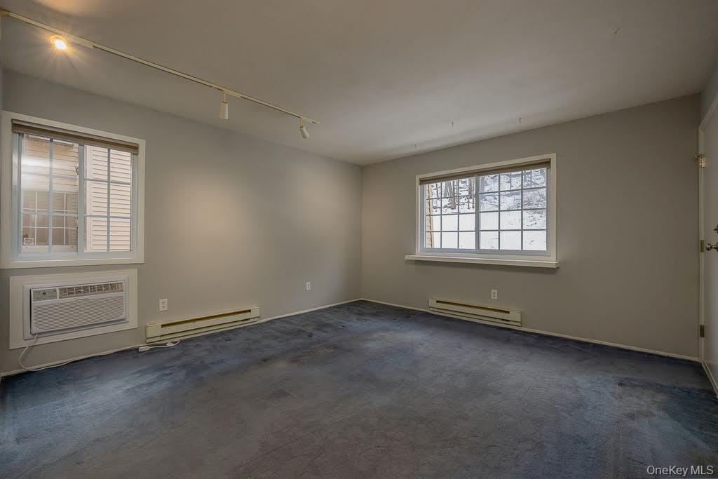 219 Fox Run Lane Unit: 2C