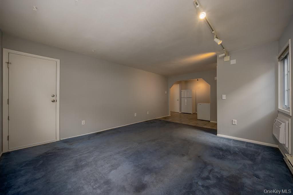 219 Fox Run Lane Unit: 2C