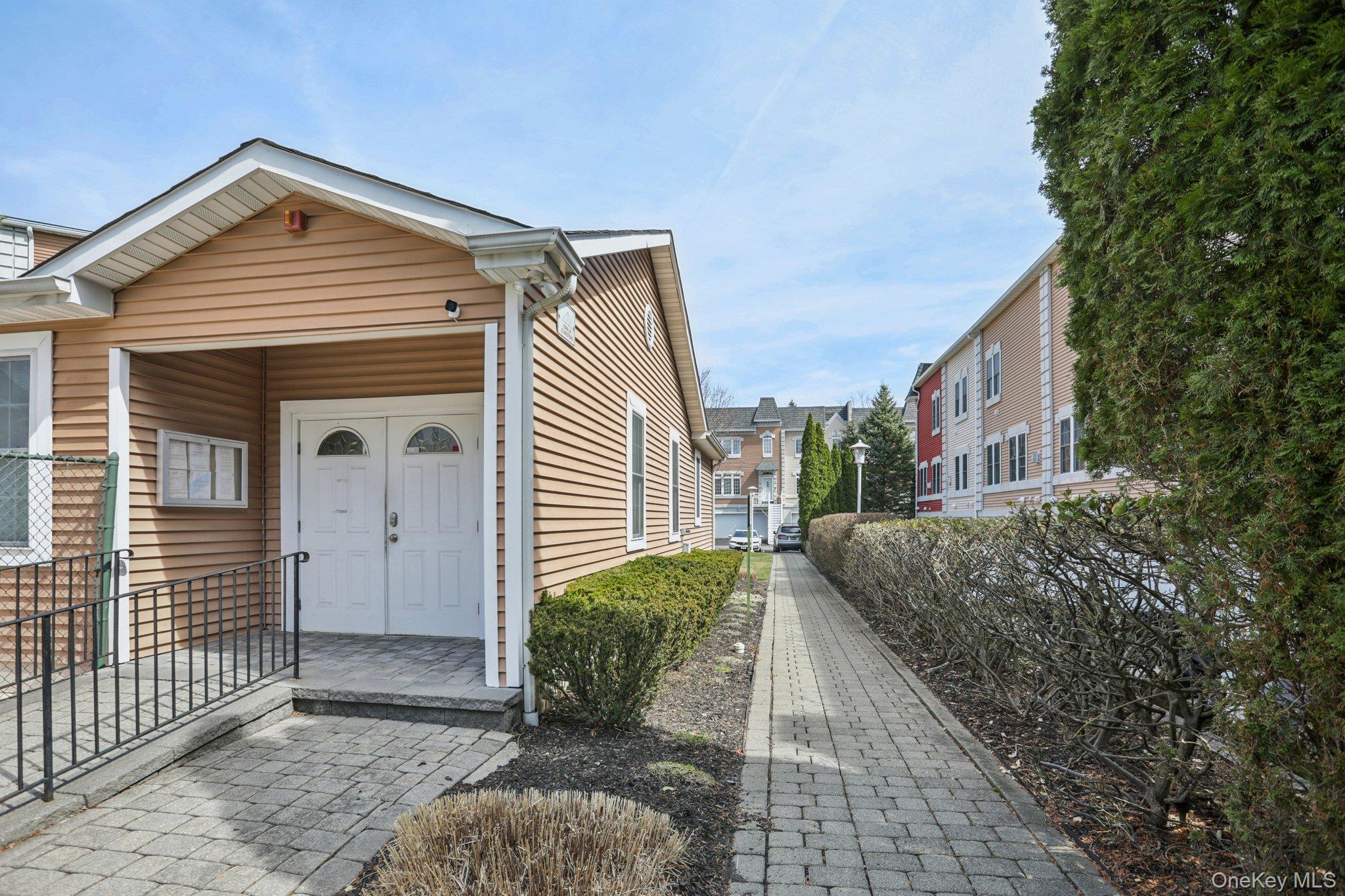 105 Alexander Court