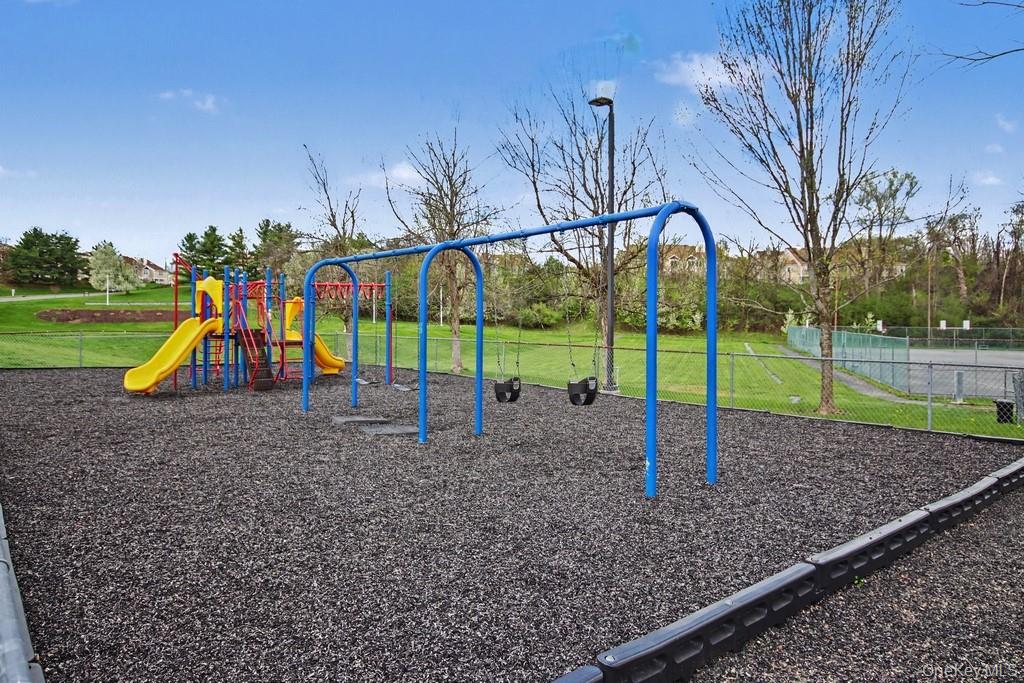 2323 Whispering Hills