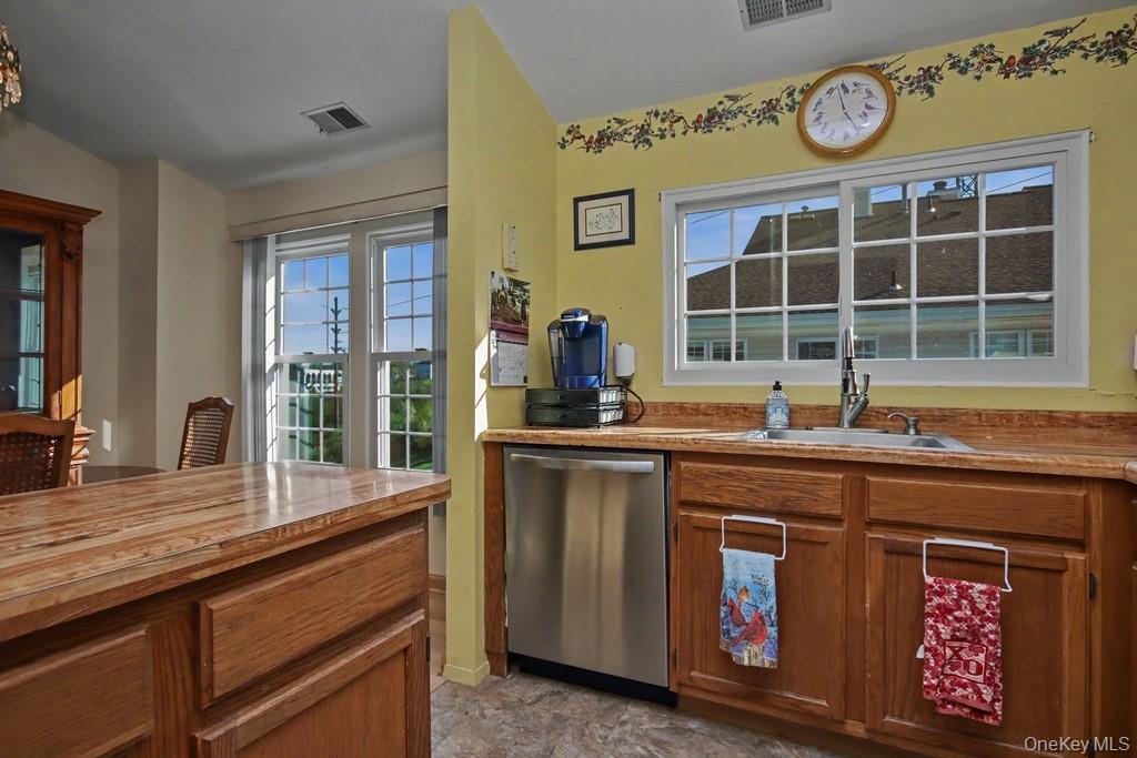 2323 Whispering Hills