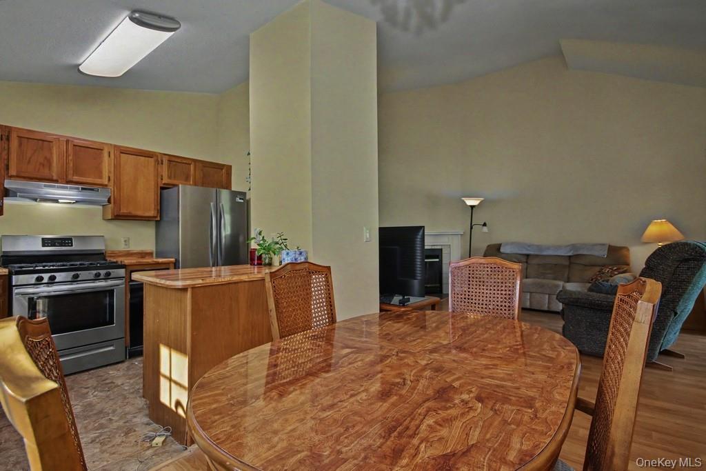 2323 Whispering Hills