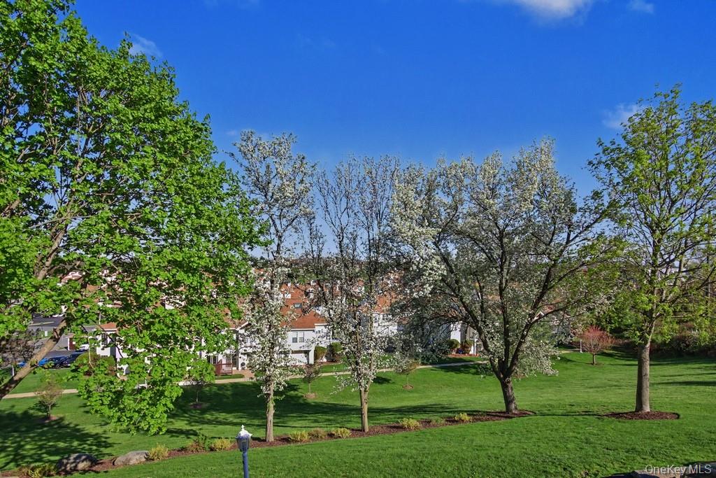 2323 Whispering Hills