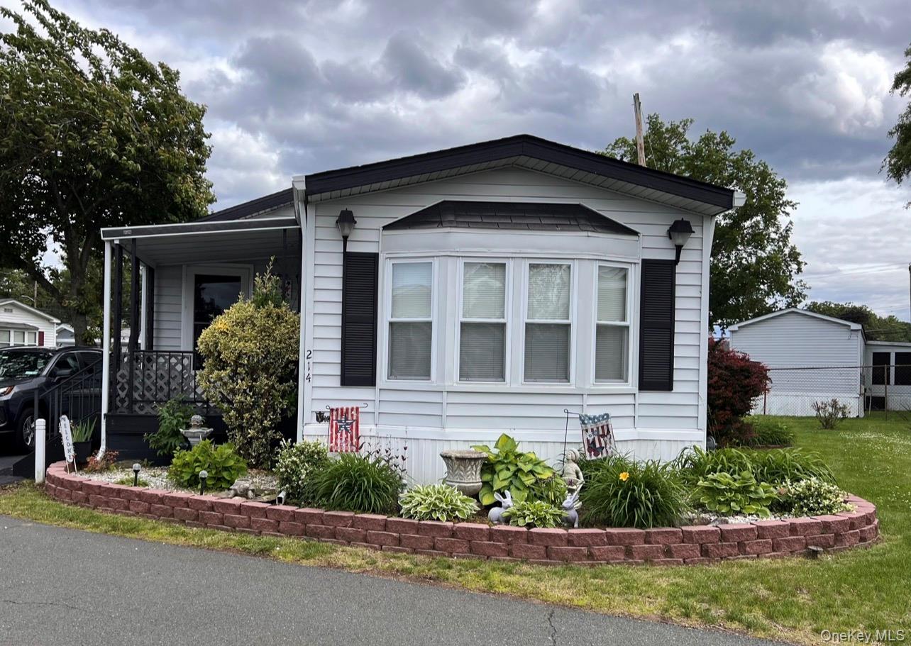 214 West Mountainview MHP
