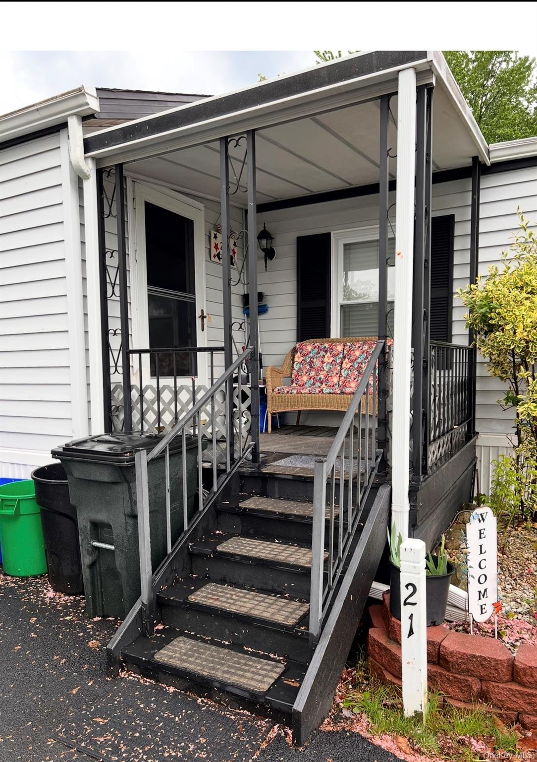 214 West Mountainview MHP