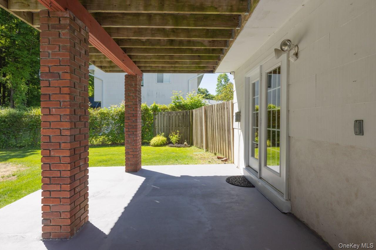 6 Lighthouse Court