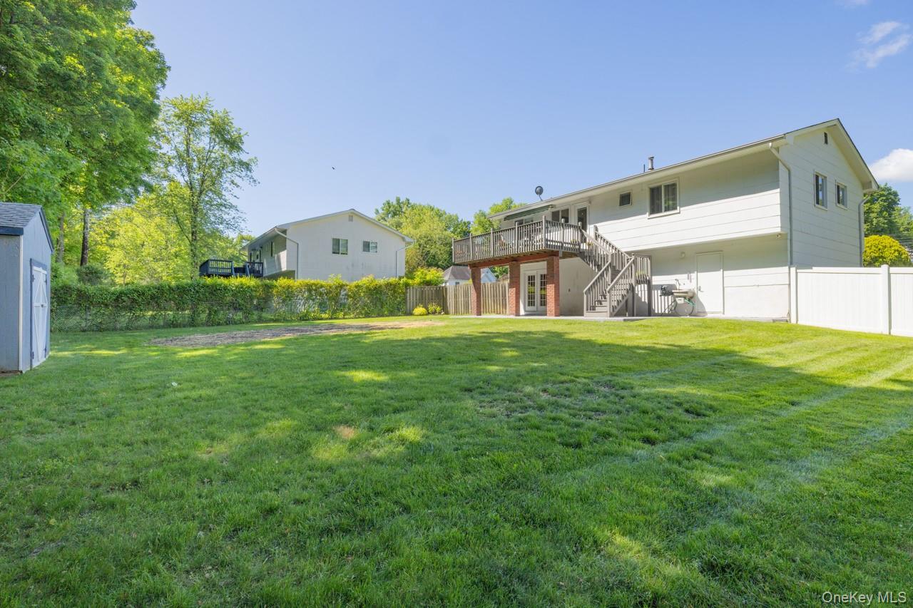 6 Lighthouse Court