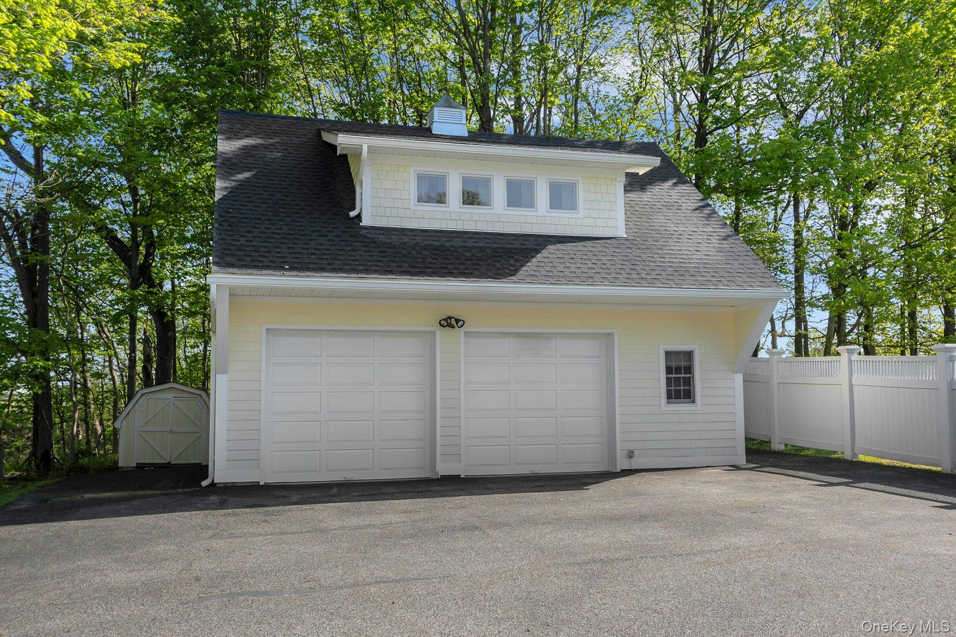 97 Moffat Road