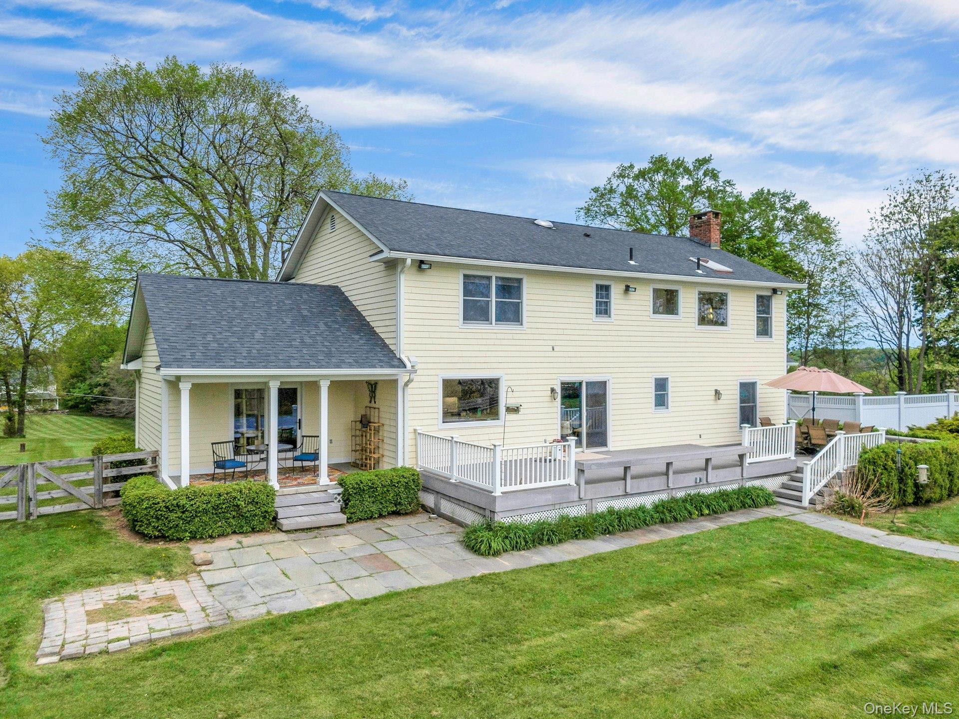 97 Moffat Road