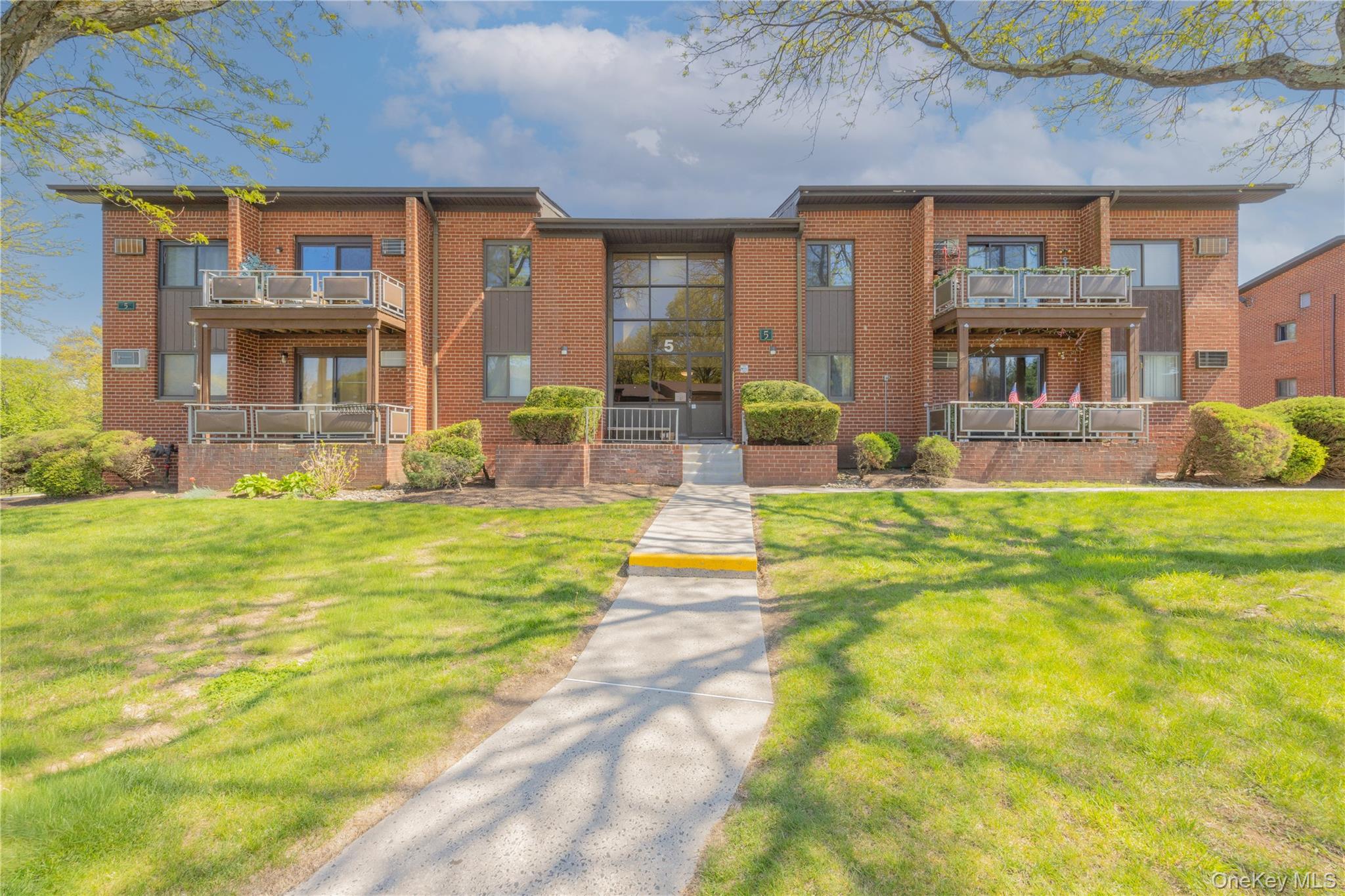 5 Darian Court Unit: 2A