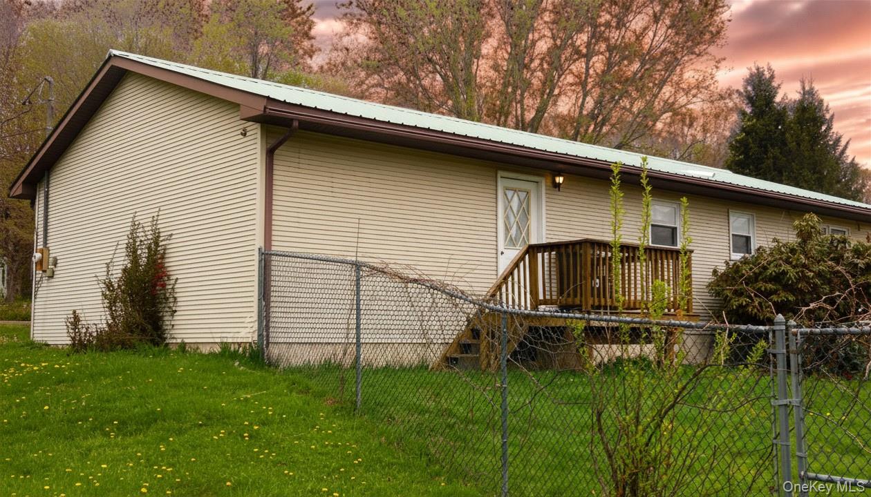 32 Grants Road