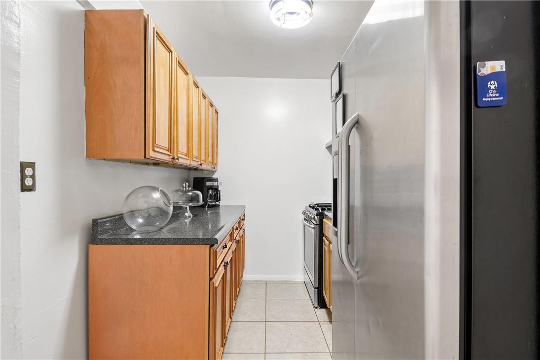 678 Warburton Avenue Unit: 4L