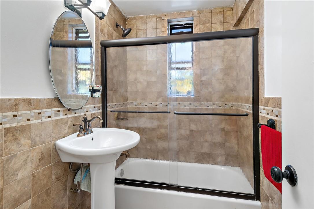 678 Warburton Avenue Unit: 4L