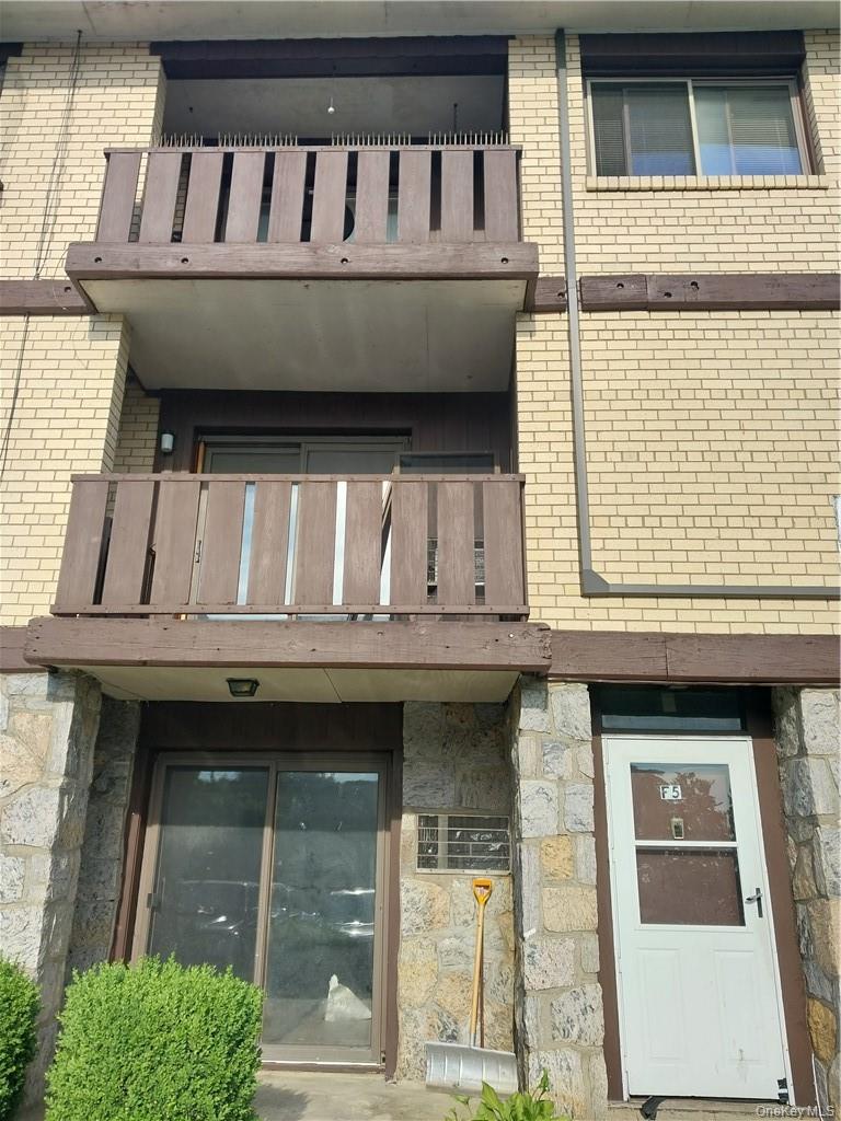 250 N Main Street Unit: F5