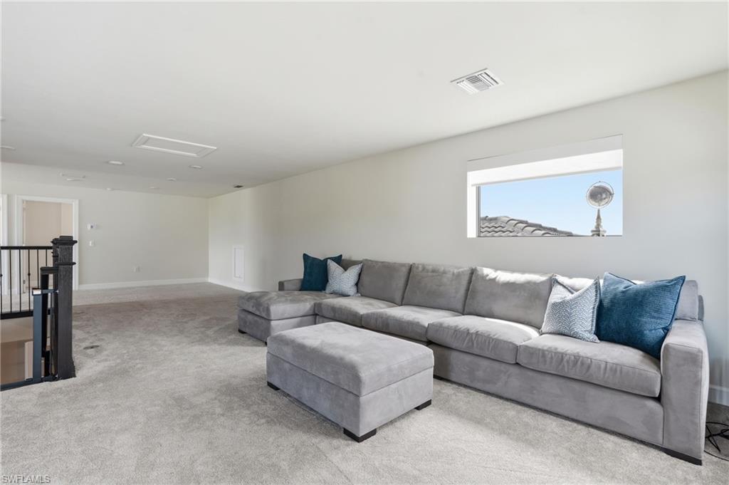19696 Aqua View LN