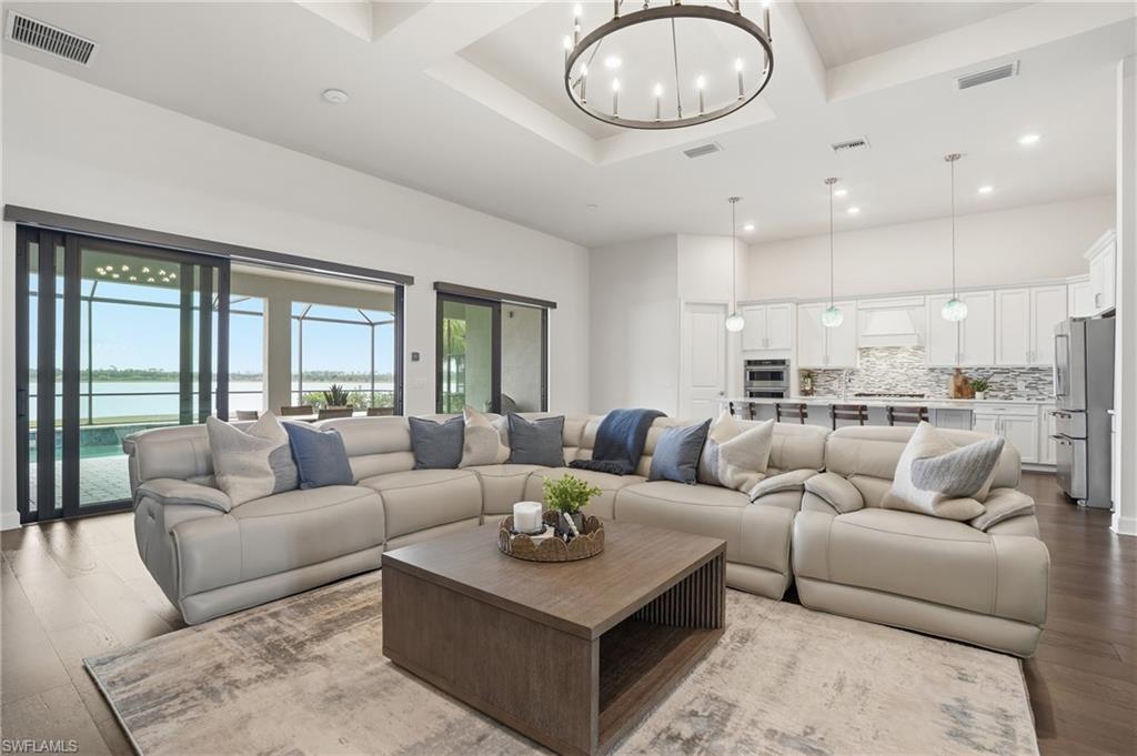 19696 Aqua View LN