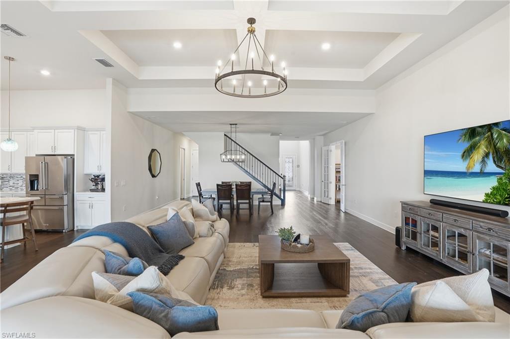 19696 Aqua View LN