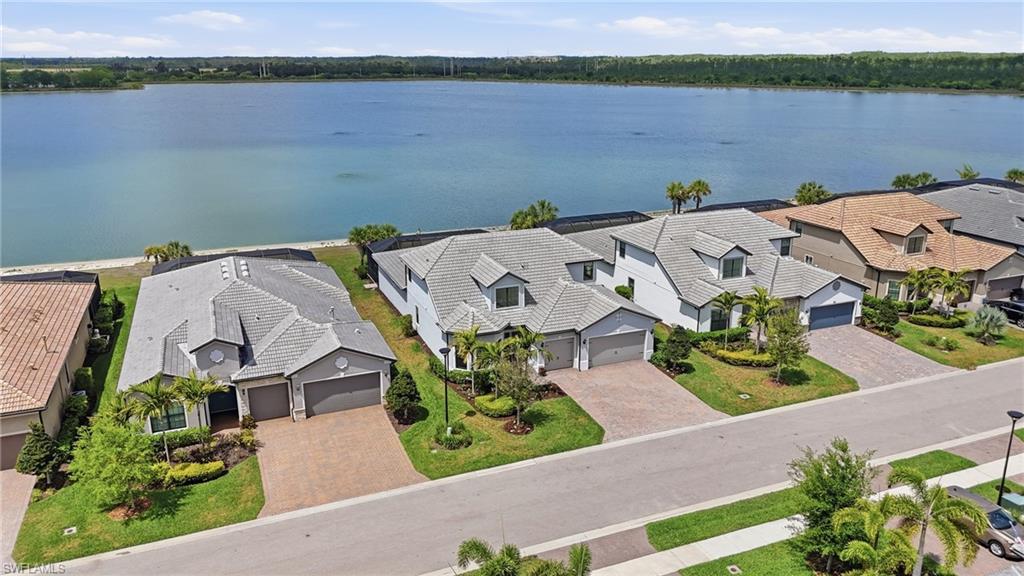 19696 Aqua View LN