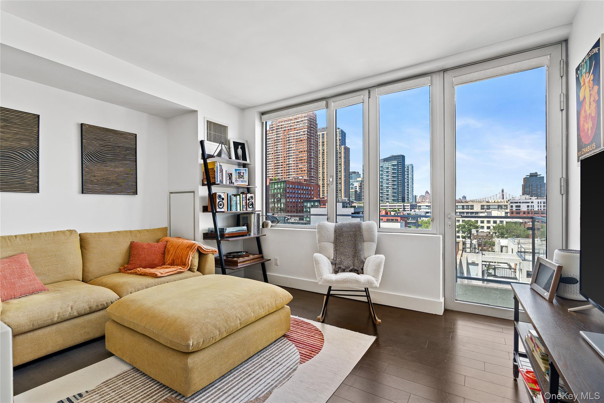 519 Borden Avenue Unit: 7B
