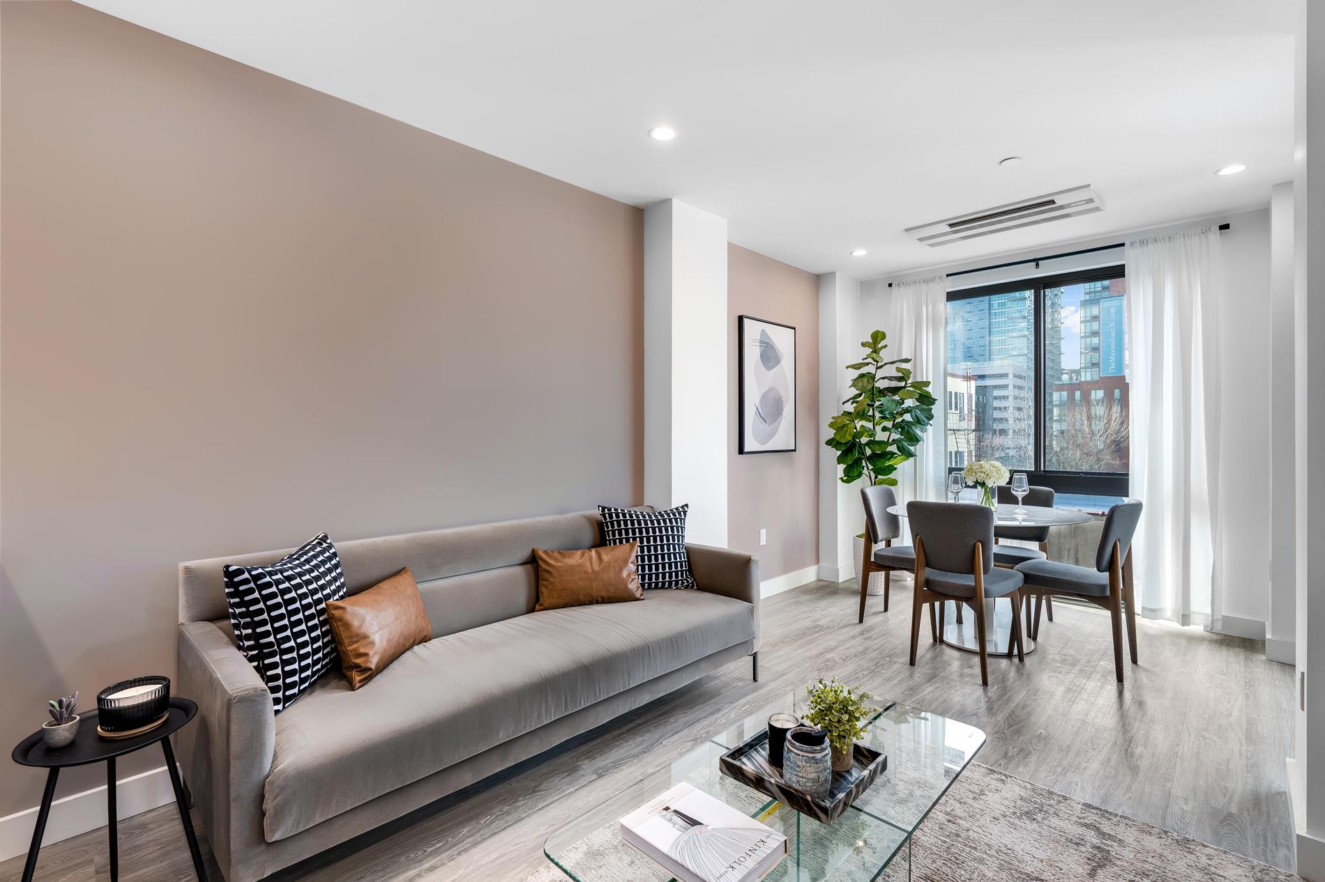 46-40 Vernon Boulevard 3-B