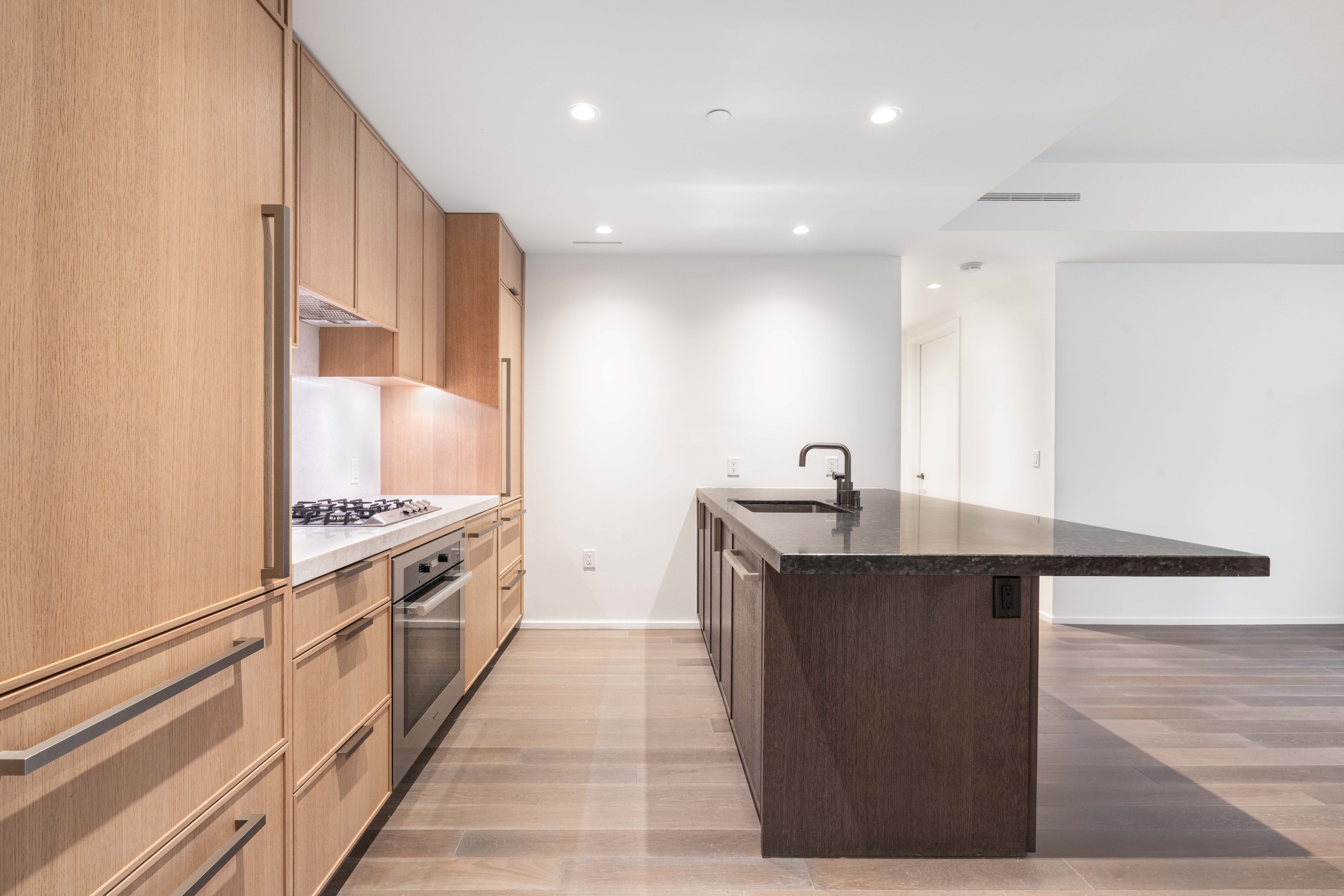 543 W 122nd Street 4G