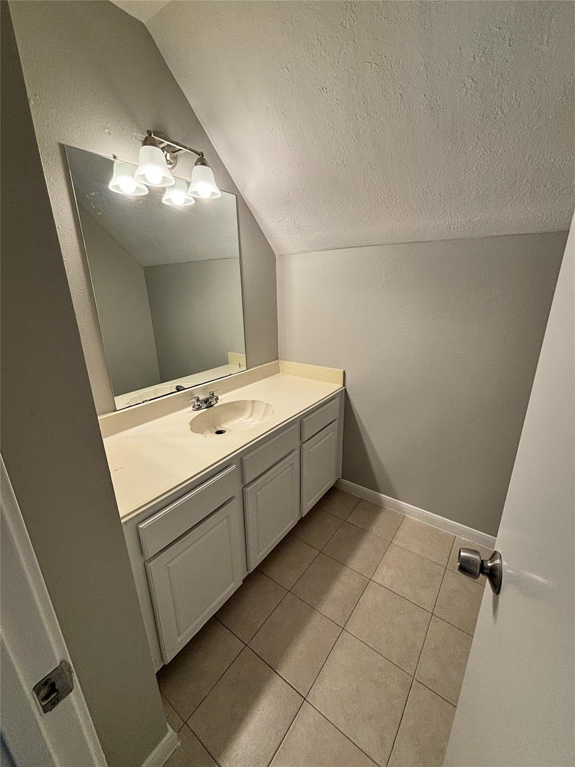 5134 Cotter Lane