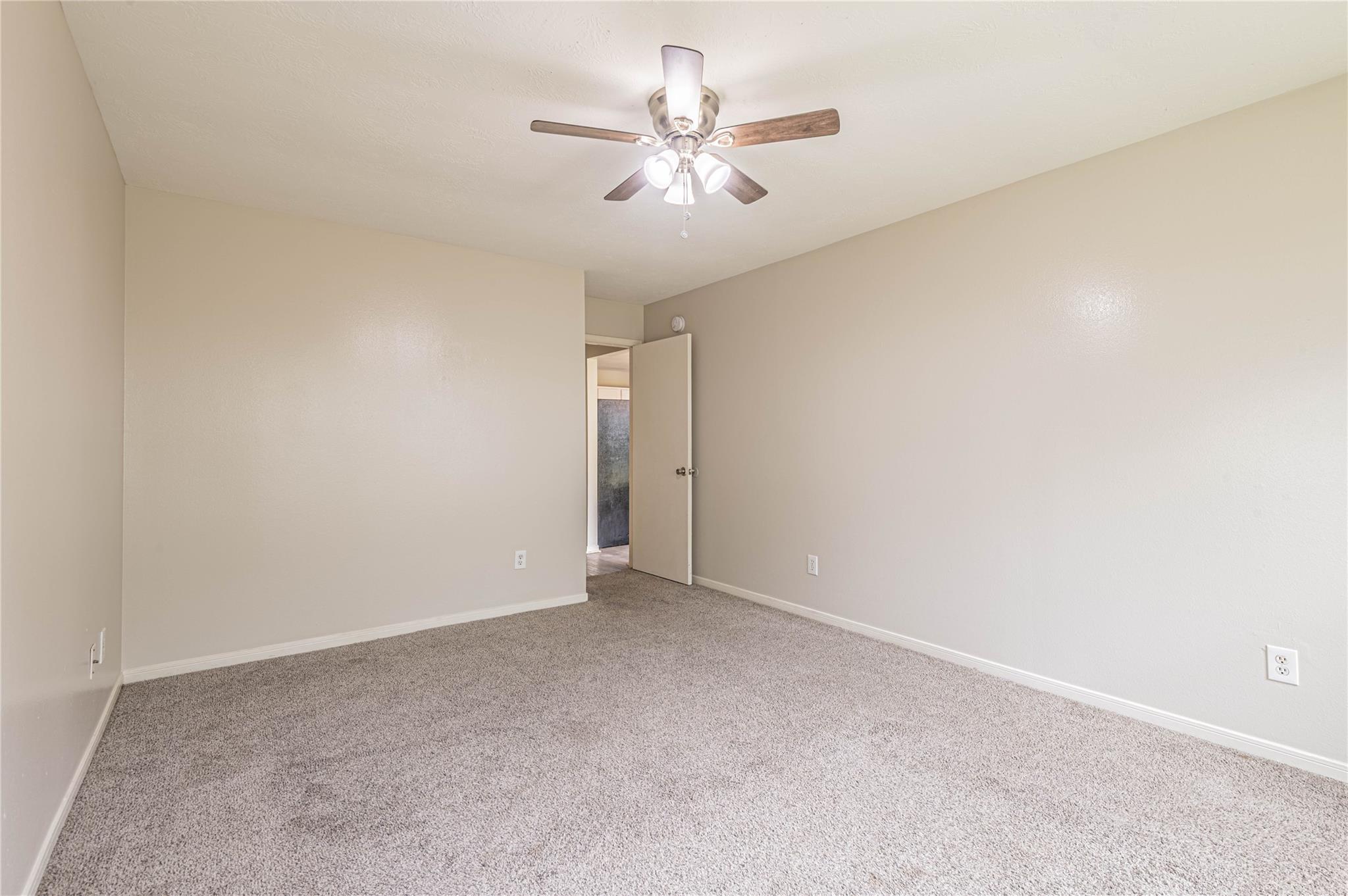 22522 Heather Way Court