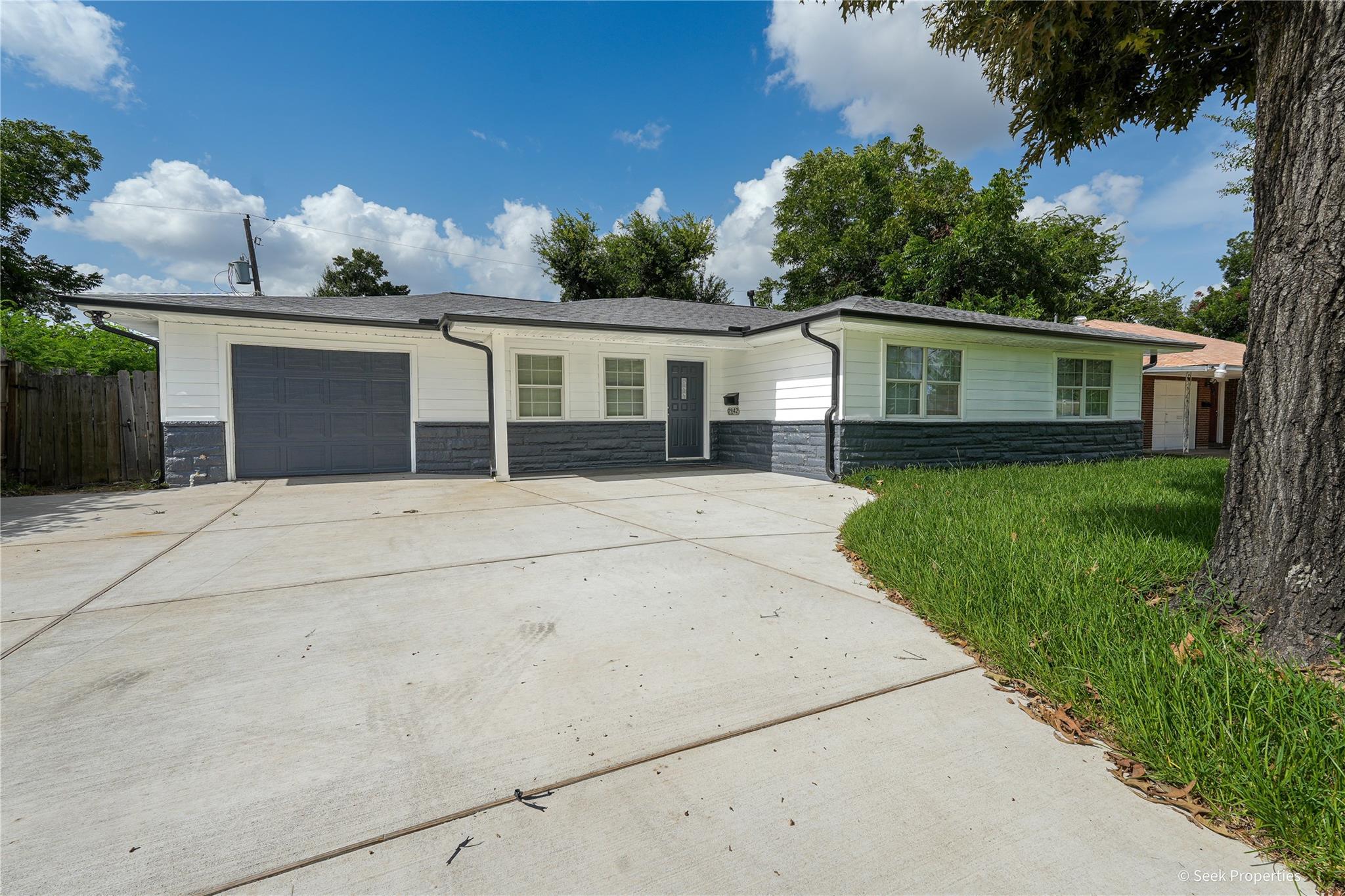 7942 Hammerly Boulevard