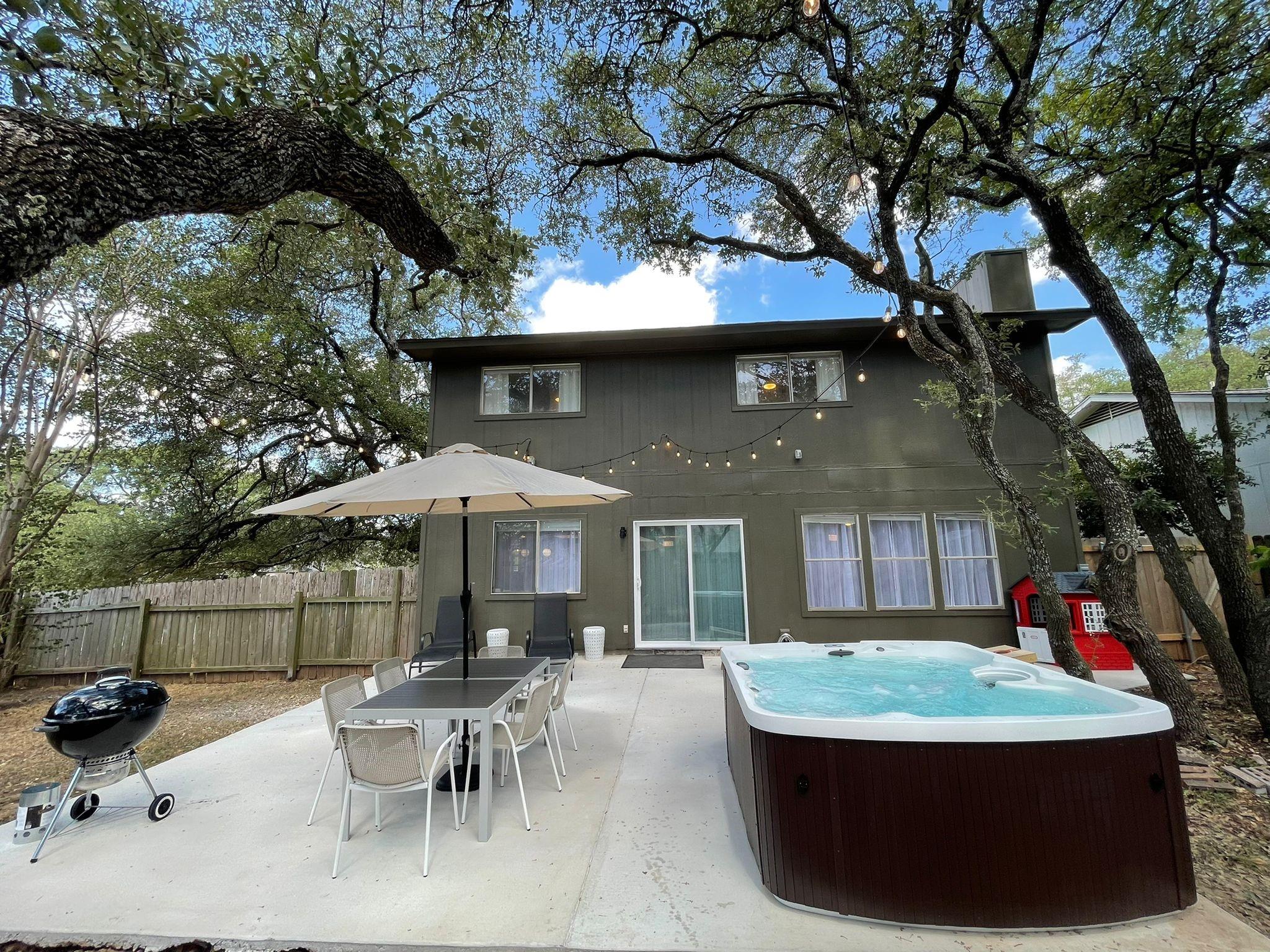 12001 Trianon Lane