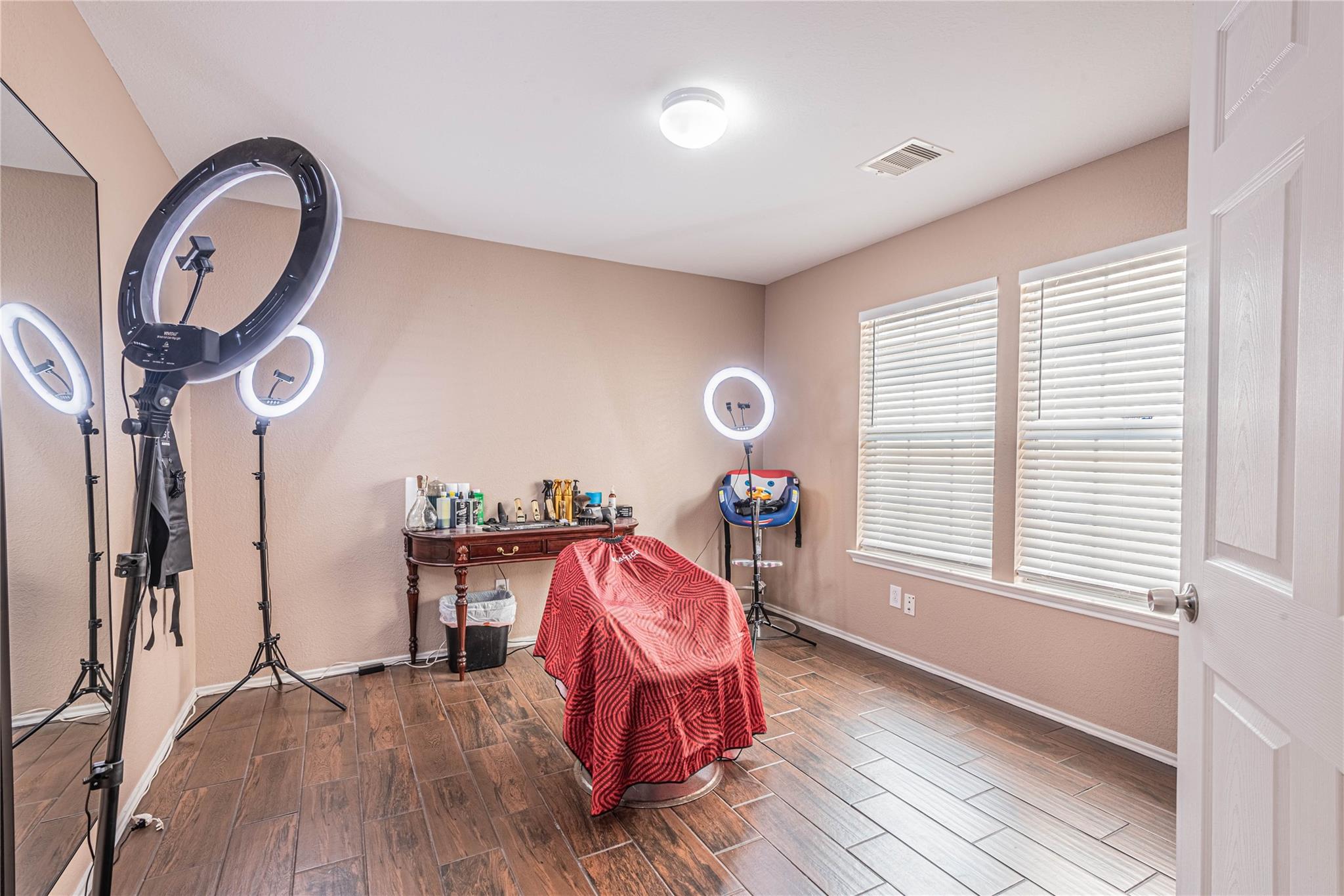 7914 Cypress Edge Drive