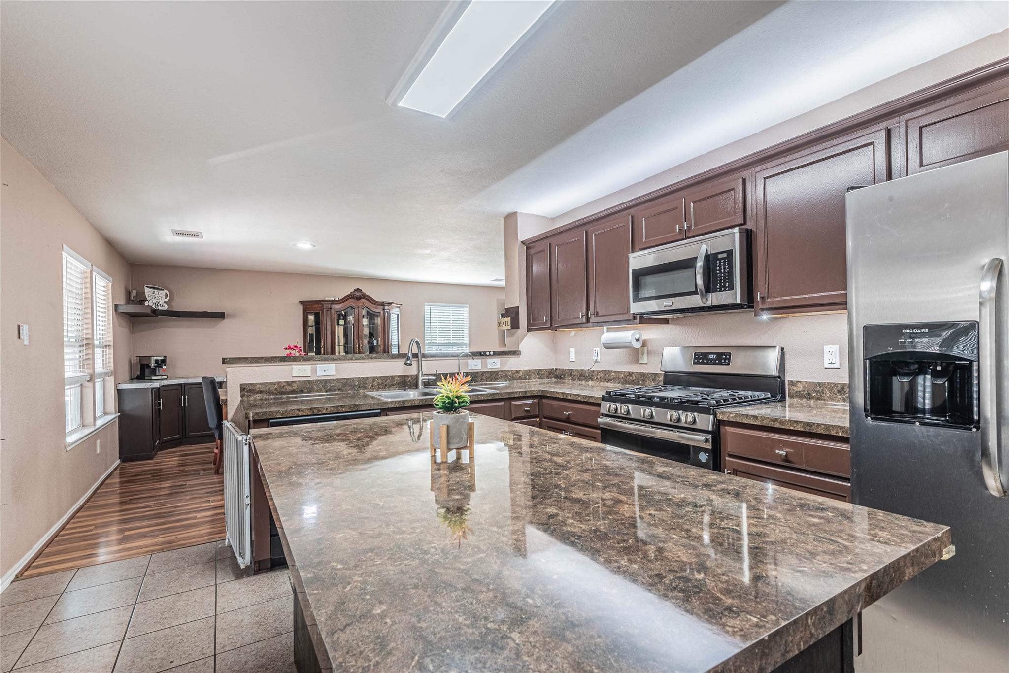 7914 Cypress Edge Drive