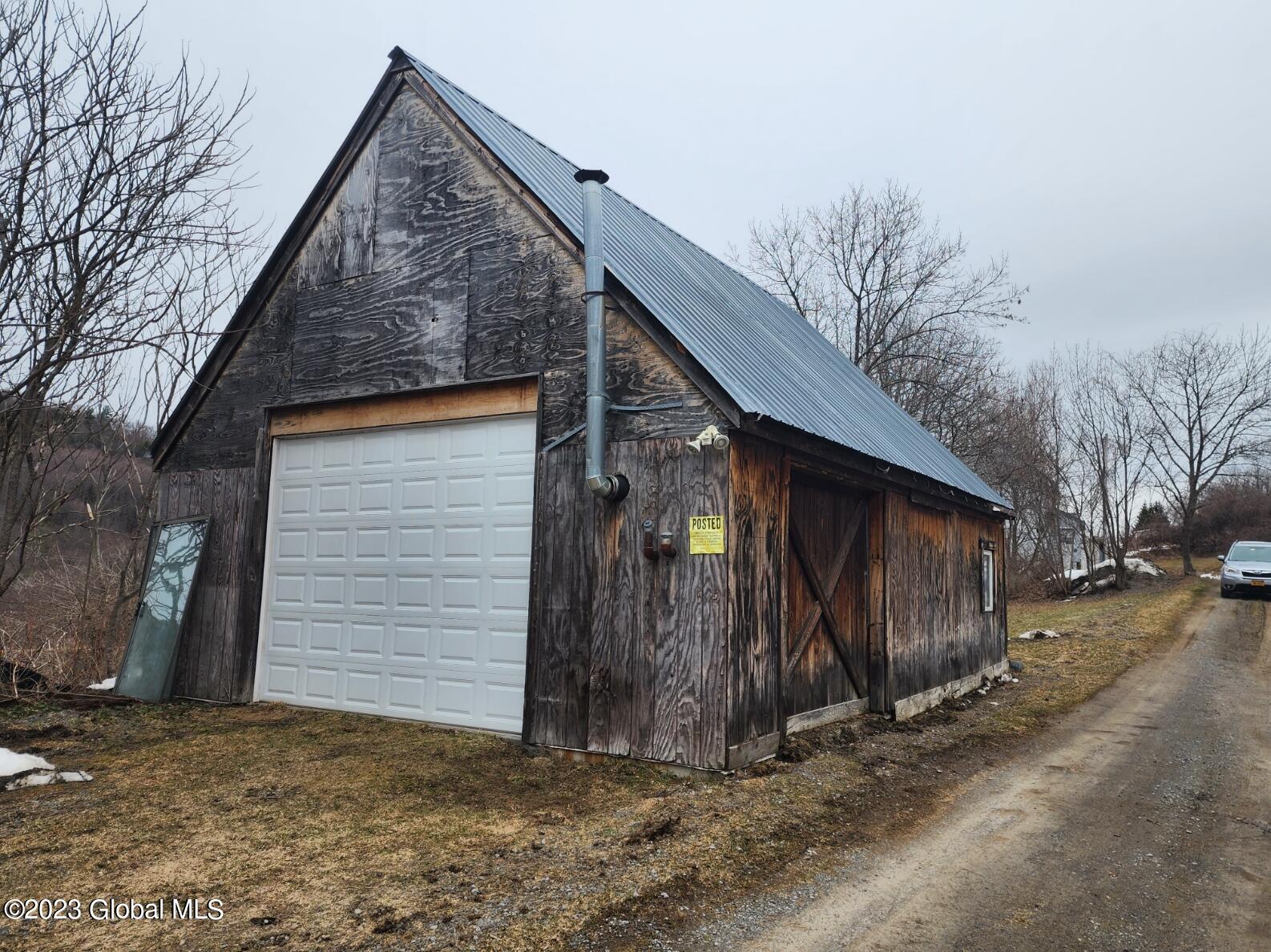 845 Brooker Hollow Road
